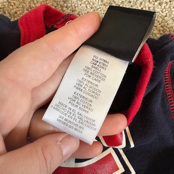 Reebok NHL Baby hockey onesie Montreal Canadien Size 0-3 months - Picture 7 of 9